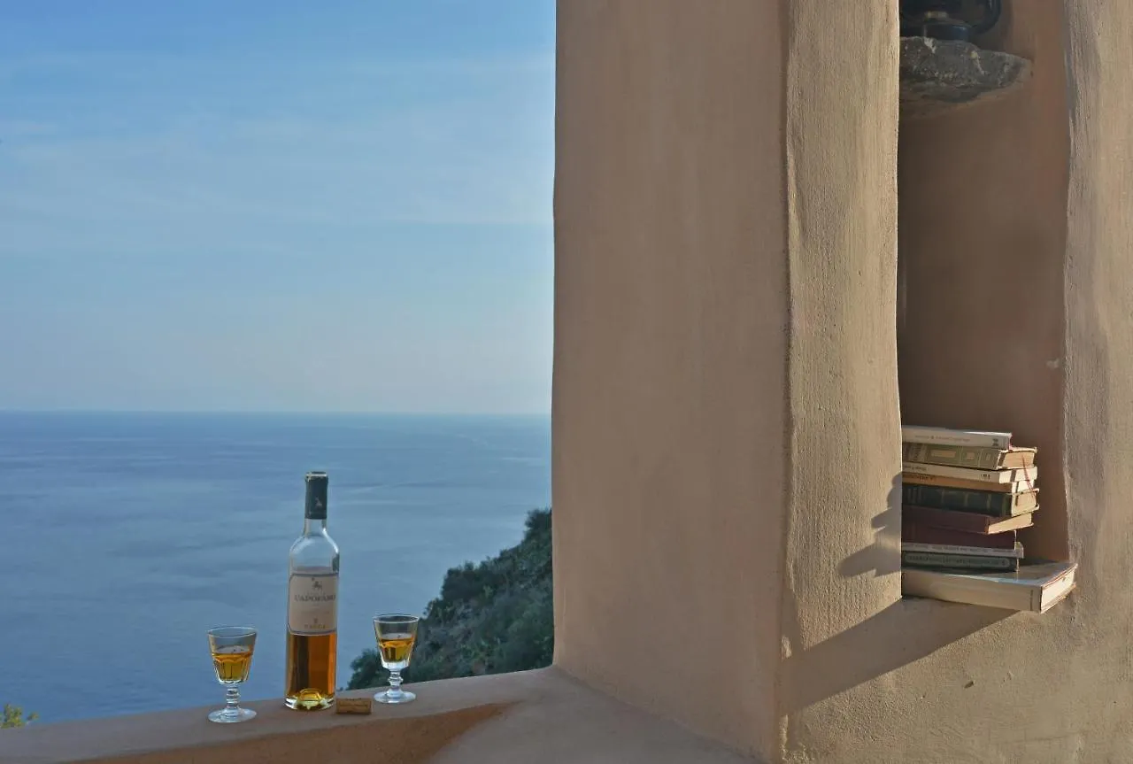 Couette-café Bed and Breakfast Casa 3 Archi à Alicudi